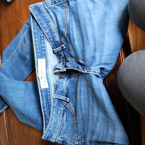 Abercrombie & Fitch jeggings - Picture 2 of 4